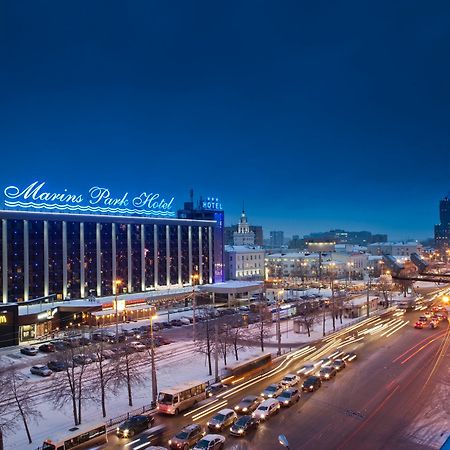 Marins Park Hotel Yekaterinburg Exterior foto